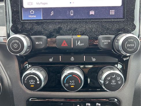 Used 2026 RAM 1500 Big Horn AWD/4WD image 31