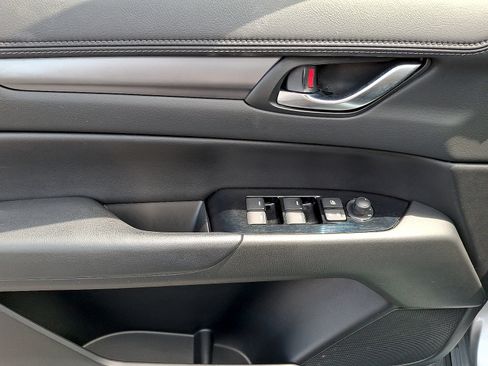 Used 2019 MAZDA CX-5 Touring FWD image 5