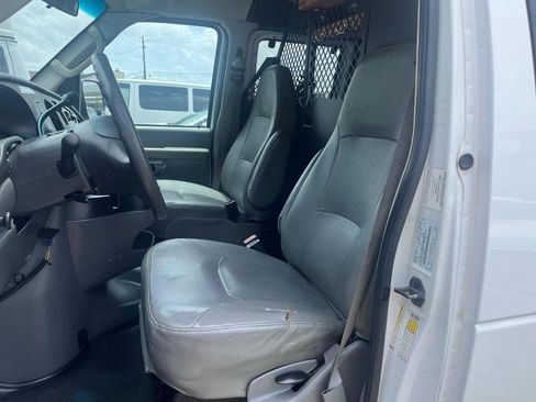 Used 2007 Ford E-350 and Econoline 350 Super Duty RWD image 5