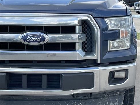 Used 2017 Ford F150 XLT w/ Trailer Tow Package image 8