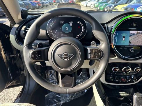 Used 2023 MINI Cooper Clubman S image 15