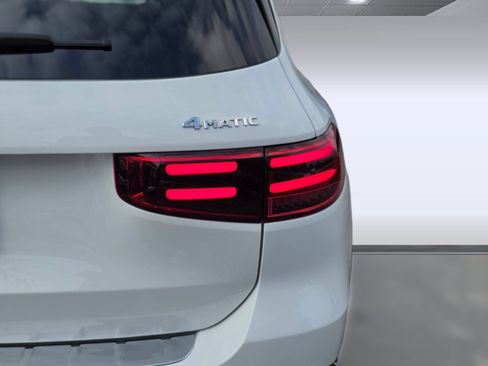 Certified 2026 Mercedes-Benz GLB 250 4MATIC image 9