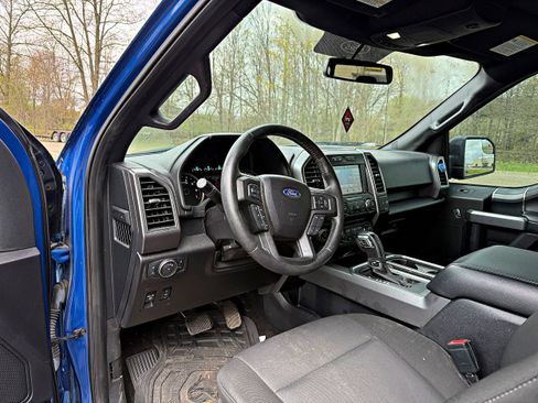 Used 2018 Ford F150 XLT w/ Equipment Group 302A Luxury AWD/4WD image 13