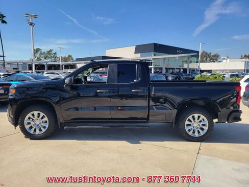Used 2020 Chevrolet Silverado 1500 Custom w/ Custom Value Package image 7