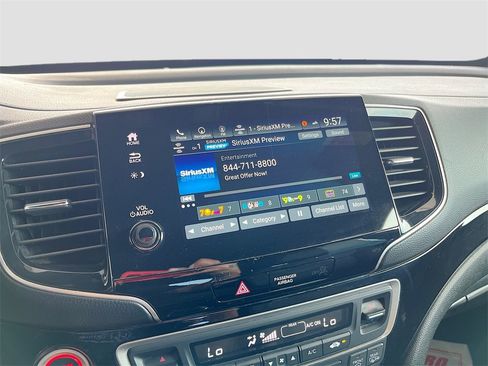 Used 2024 Honda Passport Black Edition image 15