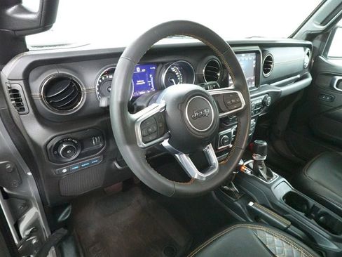 Used 2023 Jeep Wrangler Unlimited Sahara AWD/4WD image 27