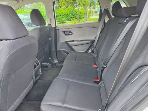 Used 2023 Nissan Rogue S FWD image 16