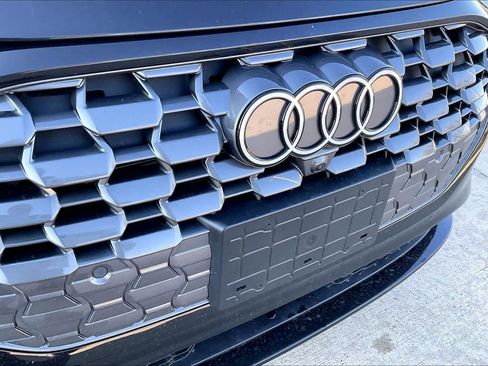 Certified 2025 Audi Q5 Premium w/ Convenience Package image 26