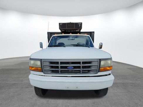 Used 1992 Ford F450 2WD Regular Cab Super Duty image 2