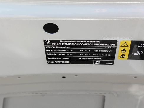 Certified 2023 BMW i4 eDrive35 w/ Premium Package RWD image 36