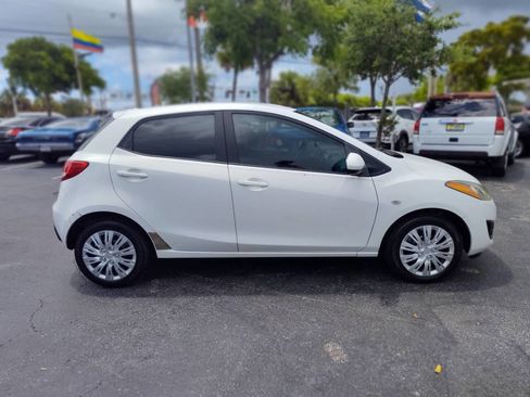 Used 2011 MAZDA MAZDA2 Sport image 6