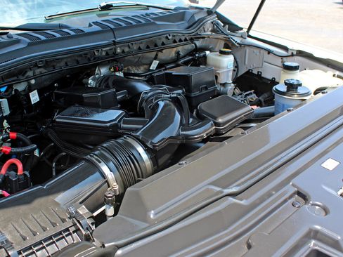 Used 2020 Ford F250 XL w/ Power Equipment Group image 16