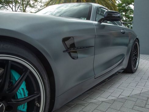 Used 2020 Mercedes-Benz AMG GT R image 12