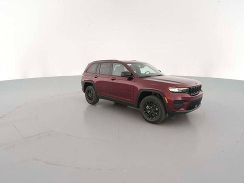 New 2025 Jeep Grand Cherokee Altitude image 16