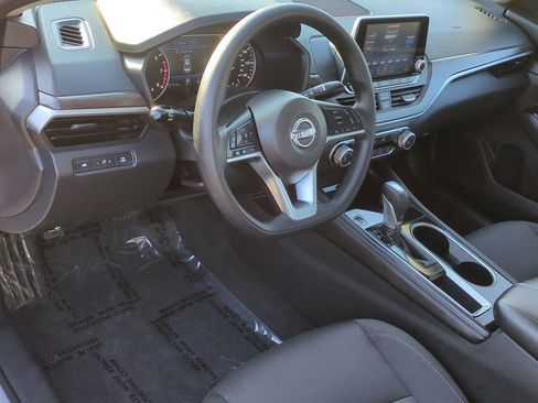 Certified 2023 Nissan Altima 2.5 SV image 10