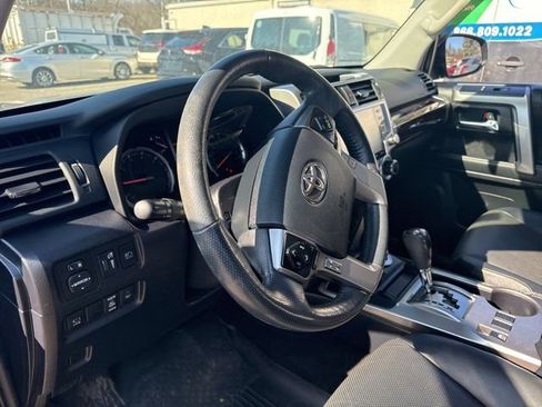 Used 2023 Toyota 4Runner Limited image 14