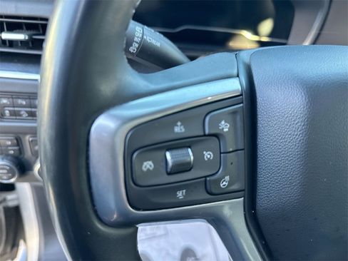 Used 2023 Chevrolet Suburban RST w/ Luxury Package image 17