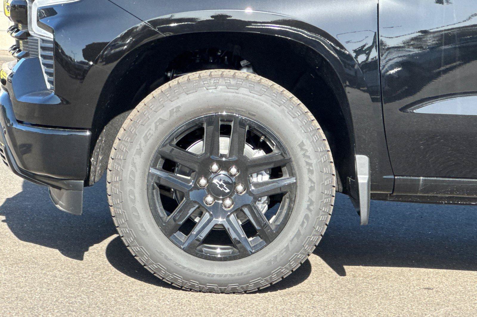 New 2026 Chevrolet Silverado 1500 RST w/ Safety Package AWD/4WD image 36