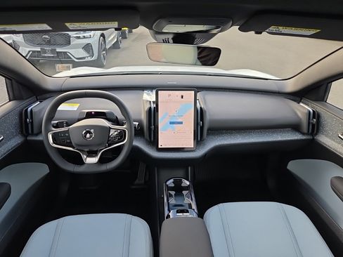 New 2026 Volvo EX30 Ultra w/ Protection Package Premier image 5