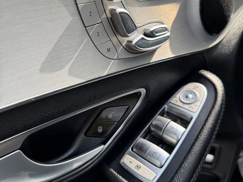 Used 2016 Mercedes-Benz C 300 4MATIC Sedan image 19