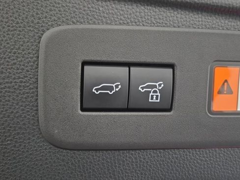 Used 2024 Lexus GX 550 image 9