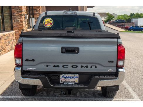 Used 2021 Toyota Tacoma SR5 w/ Blackout Package (TMS) AWD/4WD image 4