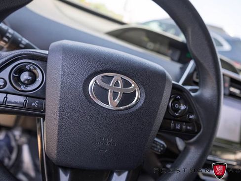 Used 2022 Toyota Prius LE AWD/4WD image 22