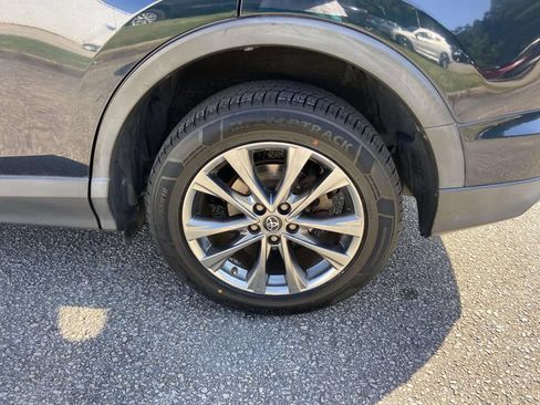 Used 2017 Toyota RAV4 Limited FWD image 9