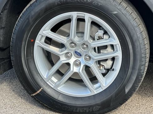 New 2026 Ford Explorer Active w/ Active Comfort Package RWD image 39