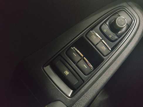 Used 2021 Subaru Ascent Premium w/ Convenience Package image 27