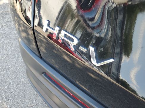 Used 2025 Honda HR-V LX image 10