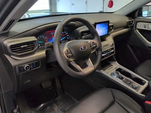 Certified 2023 Ford Explorer XLT w/ Equipment Group 202A AWD/4WD image 10