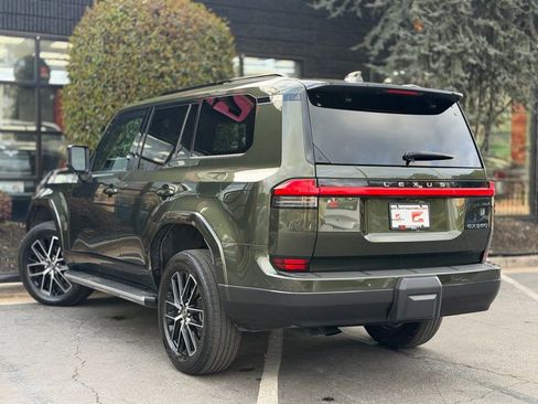 Used 2024 Lexus GX 550 w/ Accessory Package (Z1) image 21