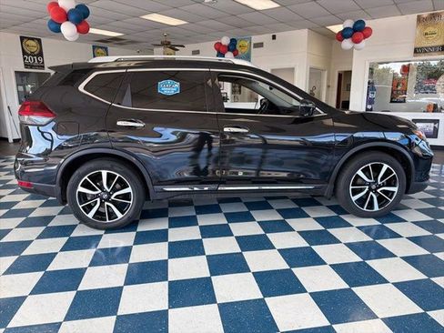 Used 2019 Nissan Rogue SL w/ Premium Package FWD image 8