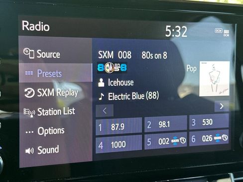 Used 2022 Toyota Sienna XLE FWD image 20