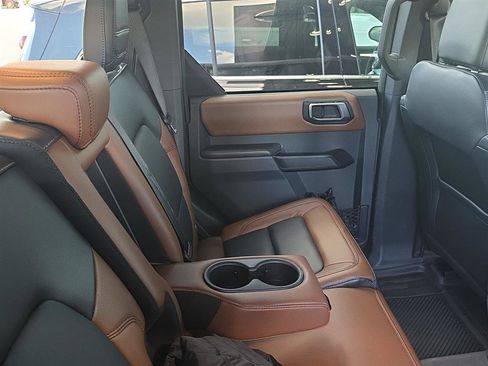 Used 2024 Ford Bronco Outer Banks AWD/4WD image 8
