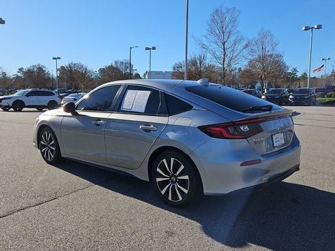 Used 2022 Honda Civic EX-L image 5