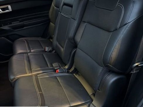 Used 2020 Ford Explorer ST w/ ST Street Pack image 31