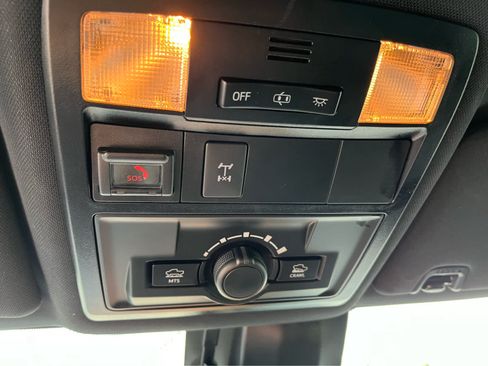 Used 2021 Toyota Tacoma TRD Off-Road AWD/4WD image 20