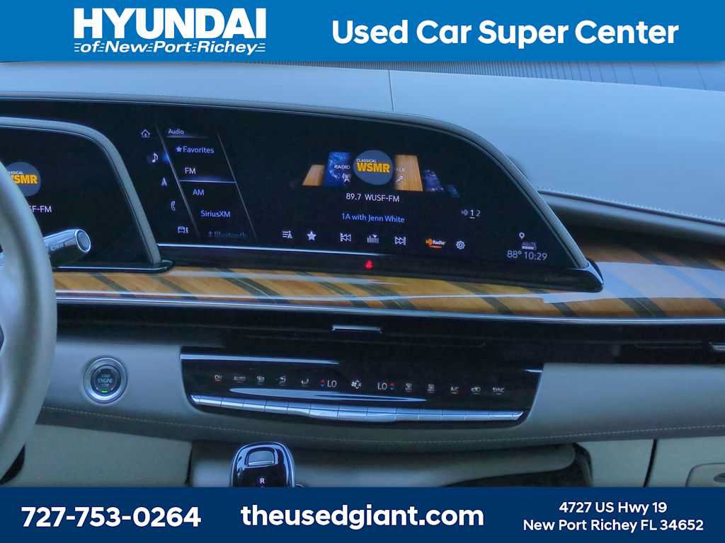 Used 2024 Cadillac Escalade Premium Luxury Platinum w/ Heavy-Duty Trailer Package AWD/4WD image 21