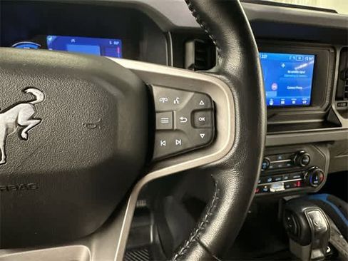 Certified 2022 Ford Bronco Black Diamond image 9