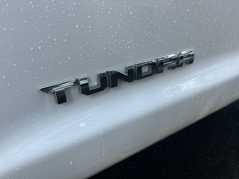 Used 2021 Toyota Tundra SR5 AWD/4WD image 33