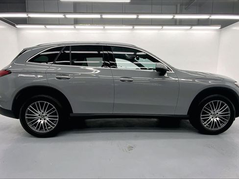 Used 2026 Mercedes-Benz GLC 300 image 5