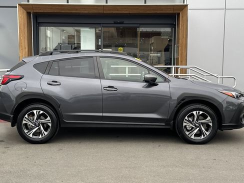 Used 2024 Subaru Crosstrek 2.0i Premium image 8