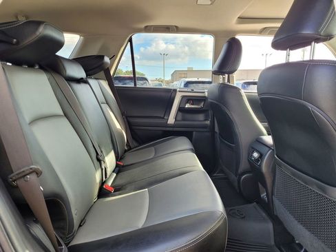 Used 2021 Toyota 4Runner SR5 Premium w/ Moonroof Package image 32