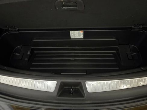 Used 2024 Cadillac XT6 Luxury w/ LPO, Floor Liner Package AWD/4WD image 13