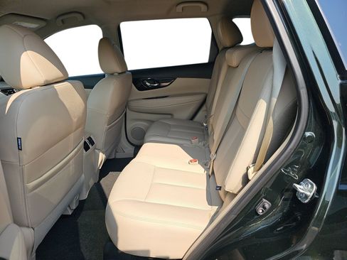 Used 2020 Nissan Rogue SL FWD image 11