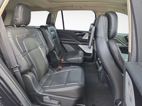 Used 2022 Lincoln Aviator Reserve w/ Equipment Group 201A AWD/4WD image 41