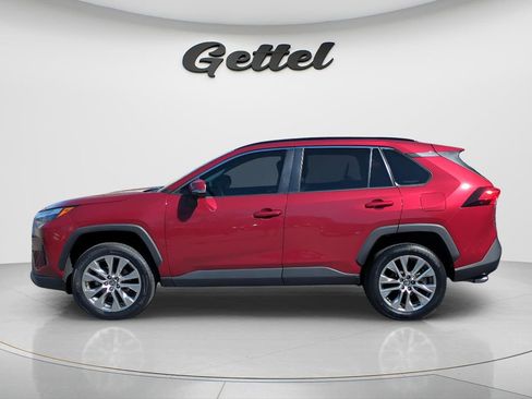 Certified 2022 Toyota RAV4 XLE Premium image 7