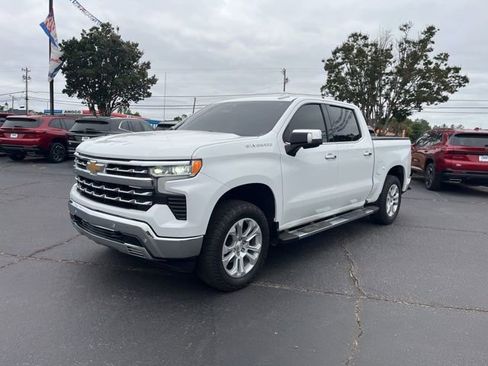 Used 2022 Chevrolet Silverado 1500 LTZ AWD/4WD image 37